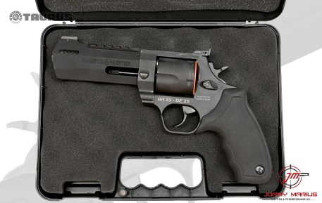 taurus-454-raging-hunter-revolver-4628-1-02052024